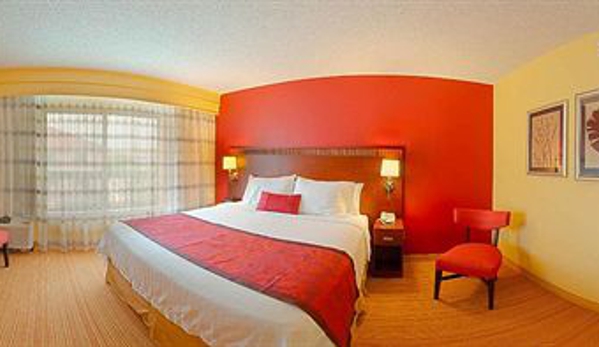 Courtyard by Marriott - Houston, TX