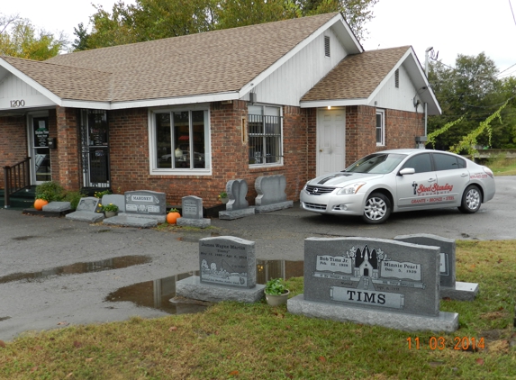 Steel Standing Monuments - Russellville, AR