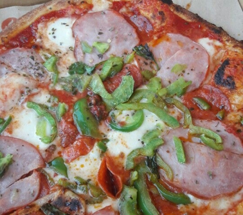 Blaze Pizza - Cabazon, CA