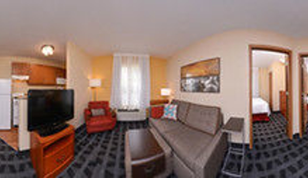 Towne Place Suites Marriott - Saint Charles, MO