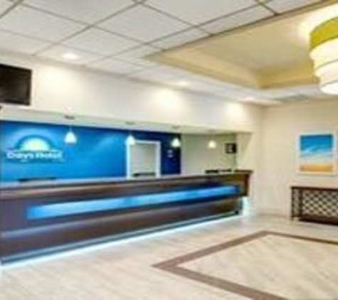 Days Hotel by Wyndham Toms River Jersey Shore - Toms River, NJ