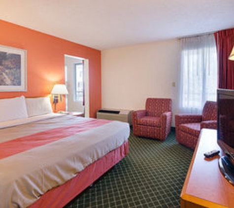 Econo Lodge - Johnson City, TN