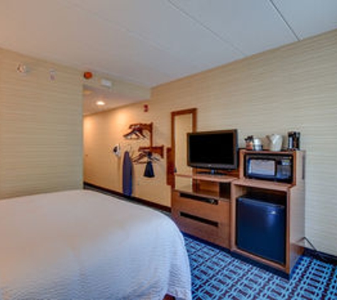 Fairfield Inn & Suites - Woburn, MA