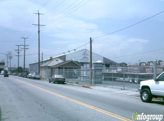 Reggie' Body Shop - Van Nuys, CA