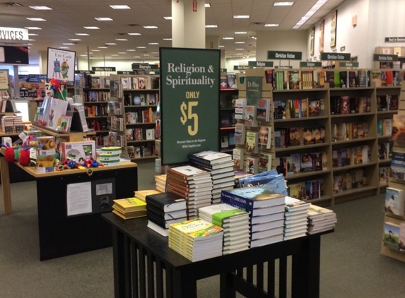 Barnes & Noble Booksellers - Grandville, MI