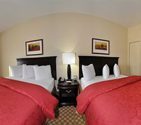 Country Inns & Suites - Conway, AR