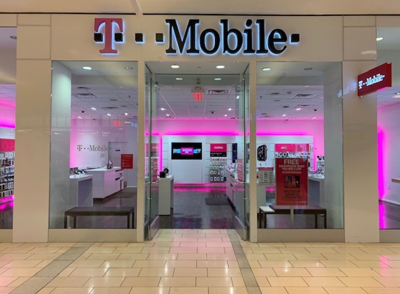 T-Mobile - Trumbull, CT