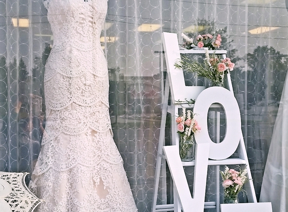 Helen's Bridal Shop/Atlerations &Tailoring by Helen - Saint Louis, MO