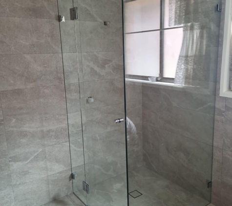 SAW Showerscreens