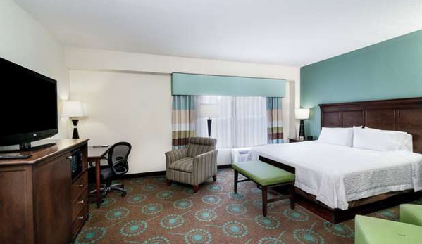 Hampton Inn & Suites Mooresville/Lake Norman - Mooresville, NC