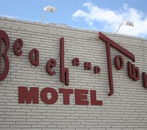 Beach & Town Motel - Hollywood, FL