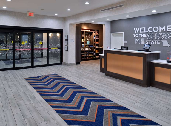 Hampton Inn Kansas City Northeast - Kansas City, MO