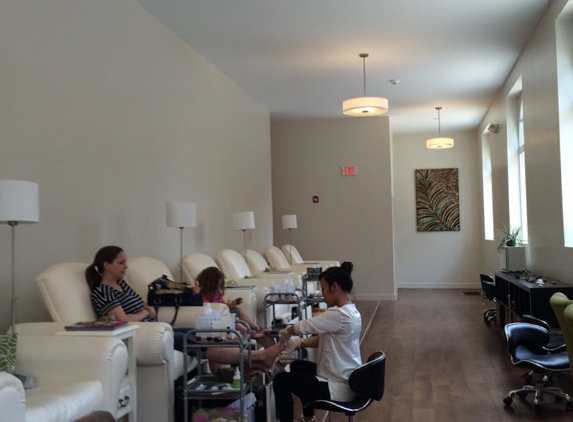 Zazen Nail Spa - Bryn Mawr, PA