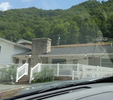 Appalachian Animal Health Center - Grundy, VA