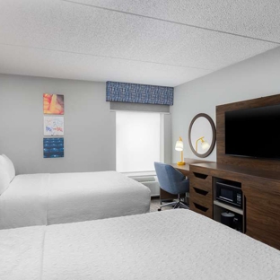 Hampton Inn Louisville-Airport - Louisville, KY