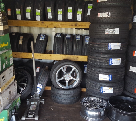 Tire and Rim Expert - Oakland Park, FL