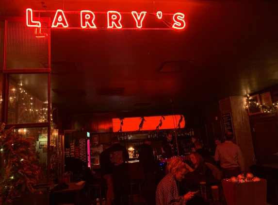 Larry's - Chicago, IL