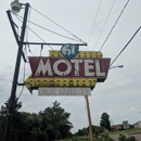 Sandstone Motel 61 - Motels
