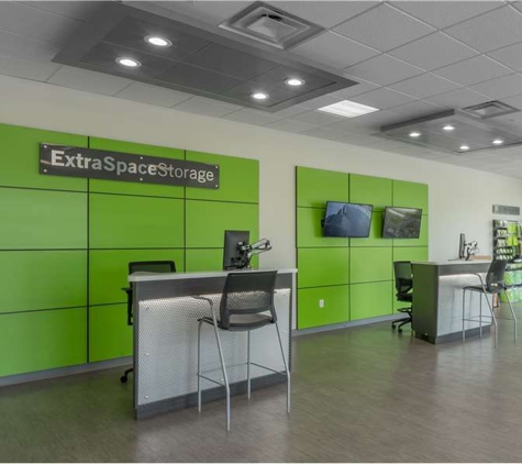 Extra Space Storage - Lake Worth, FL