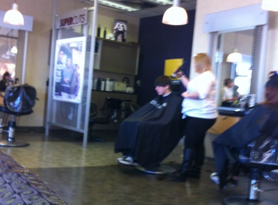 Supercuts - Hemet, CA