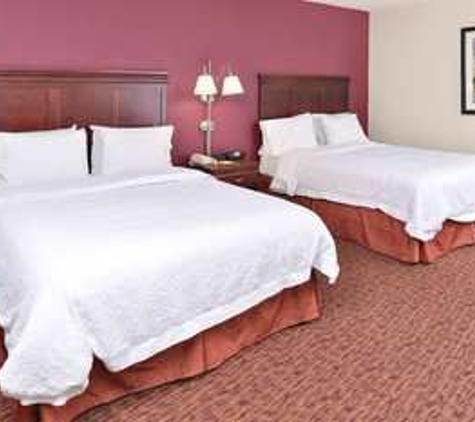 Hampton Inn & Suites Muncie - Muncie, IN