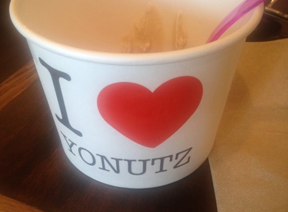 YoNutz Gourmet Donuts & Ice Cream/FroYo - Plantation, FL