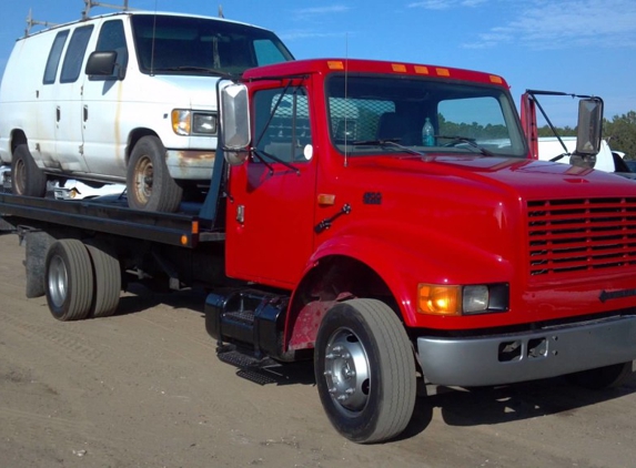 Quarno's Auto Salvage - Cocoa, FL