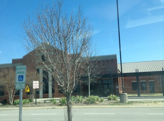 La Vergne Lake Elementary School - La Vergne, TN