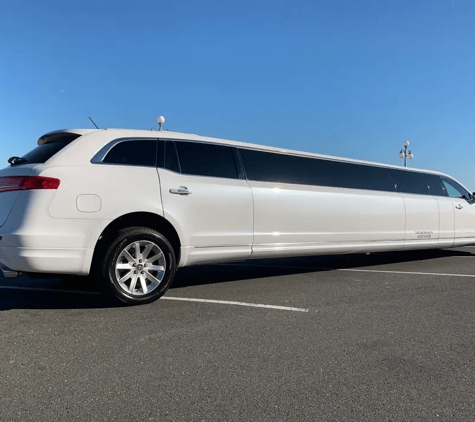 Limo Service in NYC - New York, NY. Best party limo service in NYC