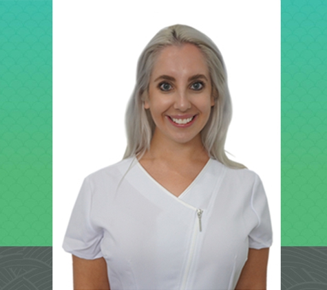 Corrimal Dental - Corrimal, NSW. Larnii Moed - Oral Health Therapist