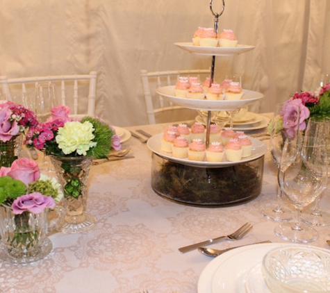 Go Hire The Event People - Unanderra, NSW. Weddings, corporate functions, public events or just a party, Go Hire The Event People can cater for all your needs.
