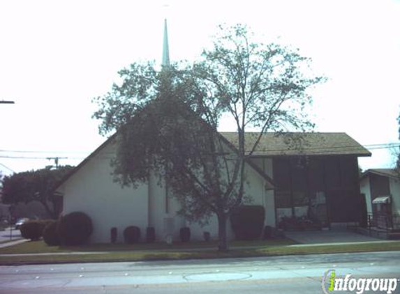 North Towne Church of Christ - Pomona, CA