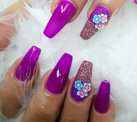 Secret Nail Salon - Hialeah, FL