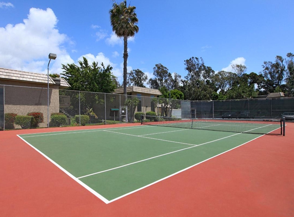 The Bluffs at Carlsbad Apartments - Carlsbad, CA