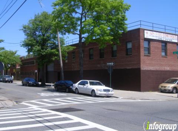 United International Auto Parts - Woodside, NY