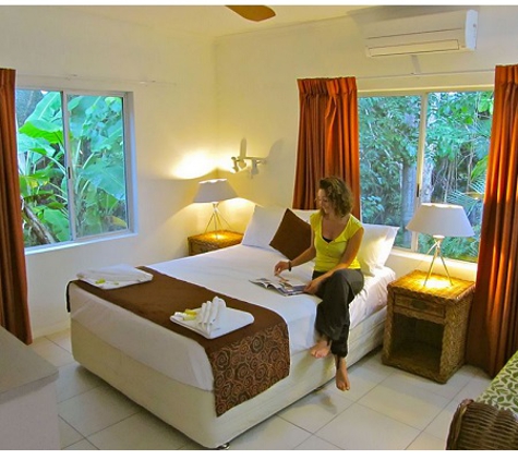 Cairns Beaches Affordable Holiday Accommodation - Yorkeys Knob, QLD