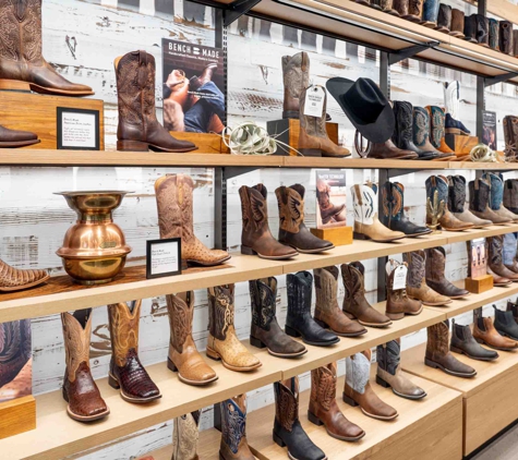 Ariat Brand Shop - Scottsdale, AZ