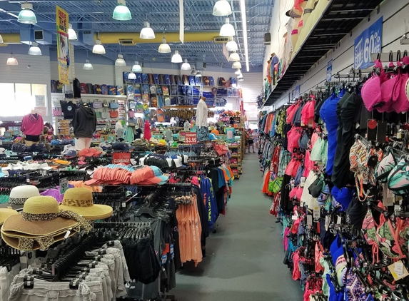 30A Trading Co. 131: Surf, Swimwear, Sporting Goods in Seacrest - Seacrest, FL