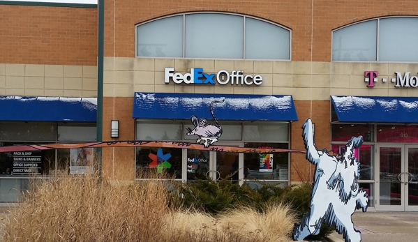 FedEx Office Print & Ship Center - Lincolnshire, IL