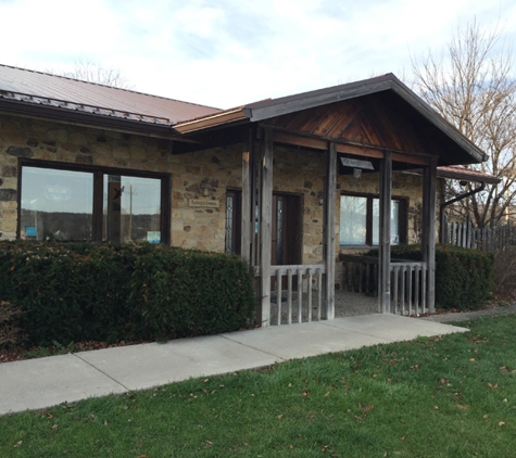 Town & Country Veterinary Clinic - Spencer, IN