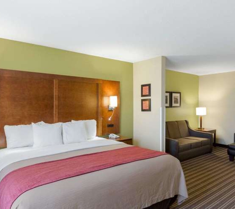 Comfort Inn & Suites Fayetteville-University Area - Fayetteville, AR