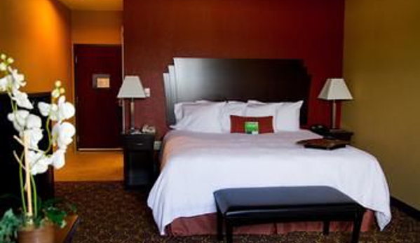 Hampton Inn & Suites Dallas-DeSoto - Desoto, TX