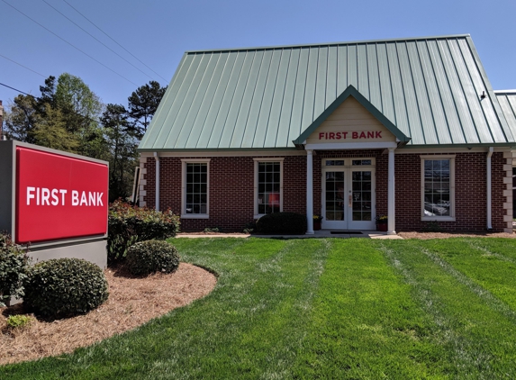 First Bank - Huntersville, NC - Huntersville, NC