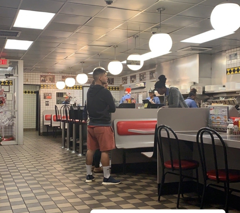 Waffle House - Colonial Heights, VA