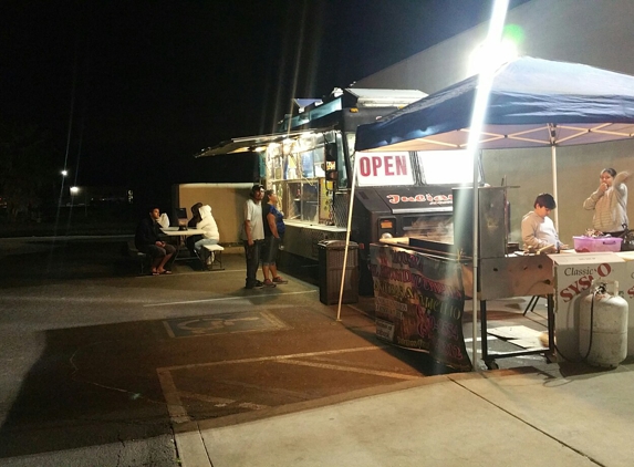 Orosi Mart & Deli - Orosi, CA. https://www.facebook.com/pages/Taqueria-el-rincon-de-juchipila/281378508539329