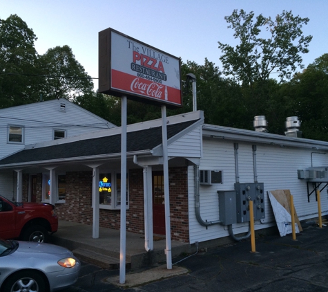 Village Pizza Restaurant - Gales Ferry, CT