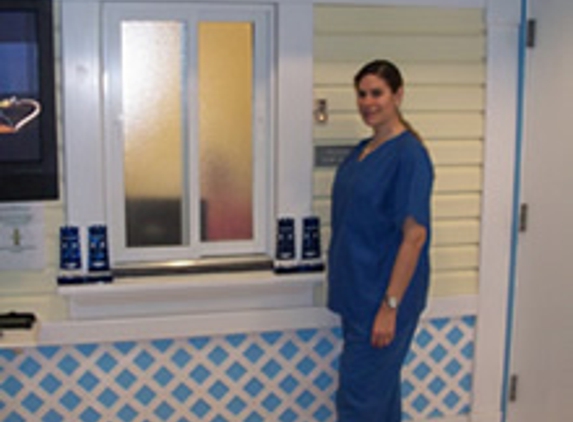 Jennifer J Adelson, DDS - Hallandale Beach, FL