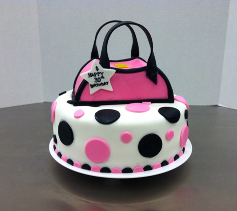 Custom Cake Creations, LLC - Endicott, NY