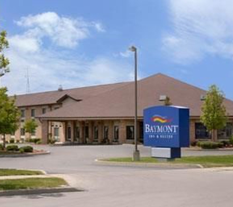 Baymont Inn & Suites - Whitewater, WI
