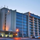 Waldens Restaurant- Millennium Hotel - Hotels